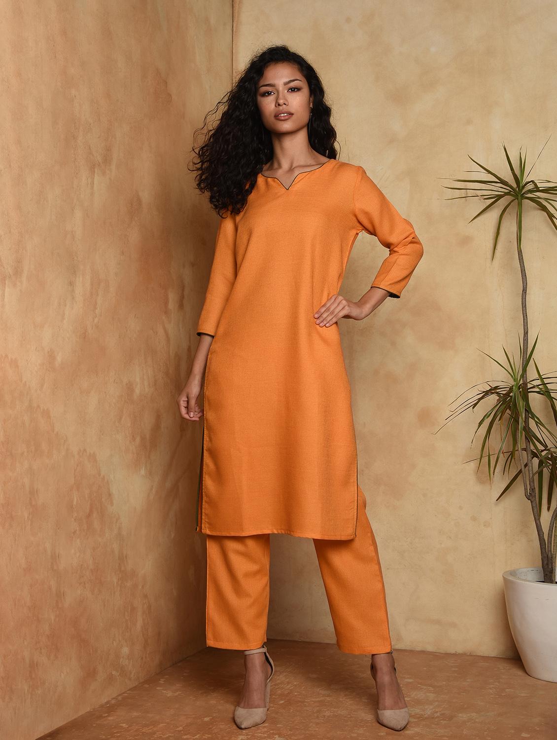 contrast solid straight kurta - 16957276 - Zoom Image - 1