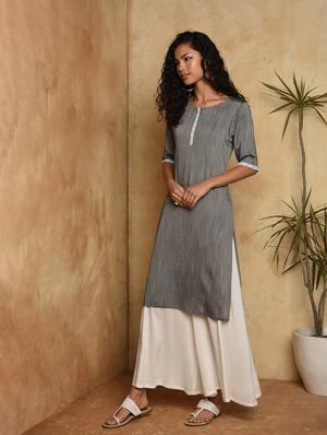 solid straight kurta - 16957279 - Standard Image - 3