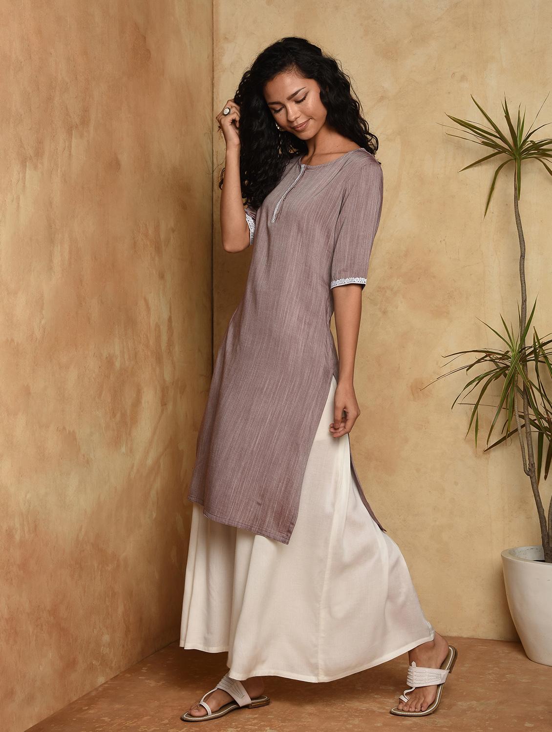 lace solid straight kurta - 16957282 - Zoom Image - 2