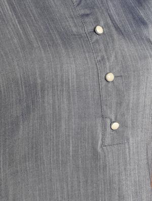 solid straight kurta - 16957295 - Standard Image - 5
