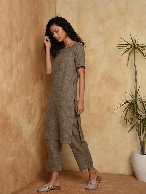 solid cropped tapered pant - 16957329 - Standard Image - 1