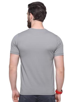grey solid t-shirt - 16957884 - Standard Image - 3