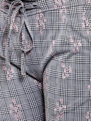 tie up waist checkered jeggings - 16958150 - Standard Image - 5