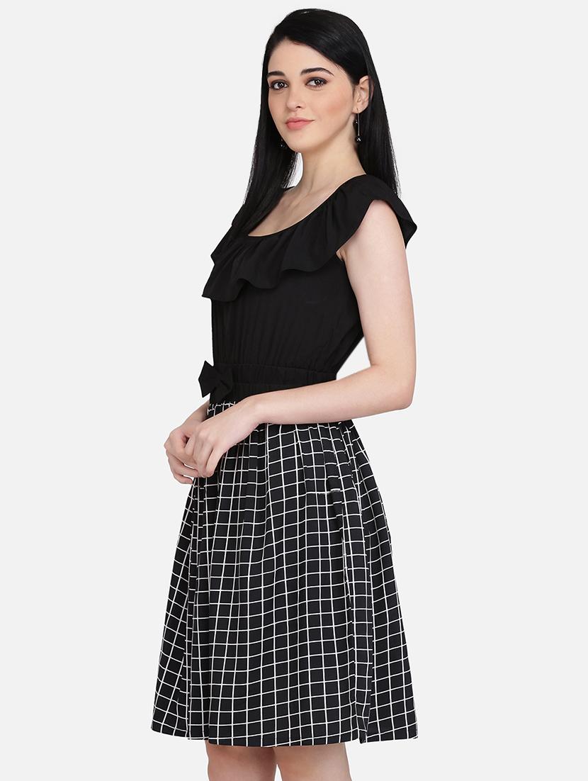 ruffled neck checkered flared dress - 16958255 - Zoom Image - 2