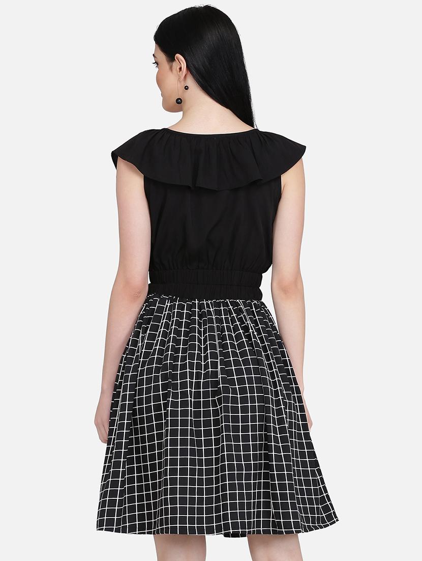 ruffled neck checkered flared dress - 16958255 - Zoom Image - 3
