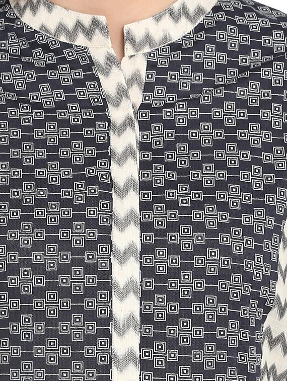 chevron a-line kurta - 16958817 - Zoom Image - 4