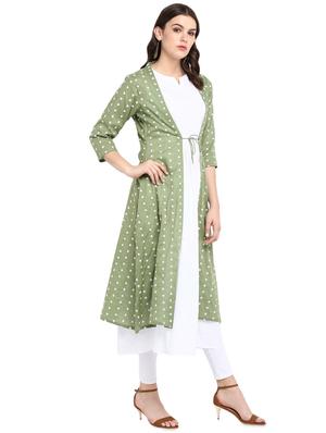 embroidered kurta with jacket kurta - 16958819 - Standard Image - 2