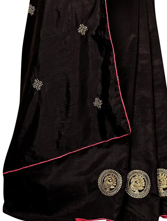 embroidered solid saree with blouse - 16959797 - Zoom Image - 3