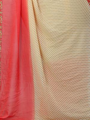 printed contrast bordered saree with blouse - 16960246 - Standard Image - 4
