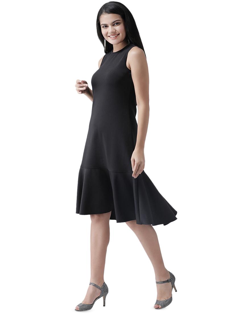 front slit bodycon dress - 16960435 - Zoom Image - 2