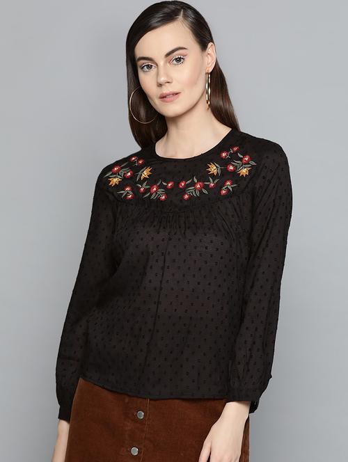 embroidered detail dobby top - 16962247 - Very Small Image - 1