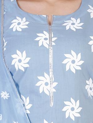floral suit set - 16962943 - Standard Image - 4