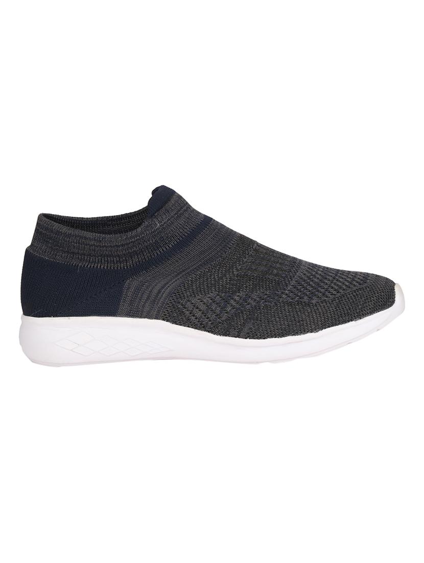 navy blue slip on sport shoes - 16963029 - Zoom Image - 2