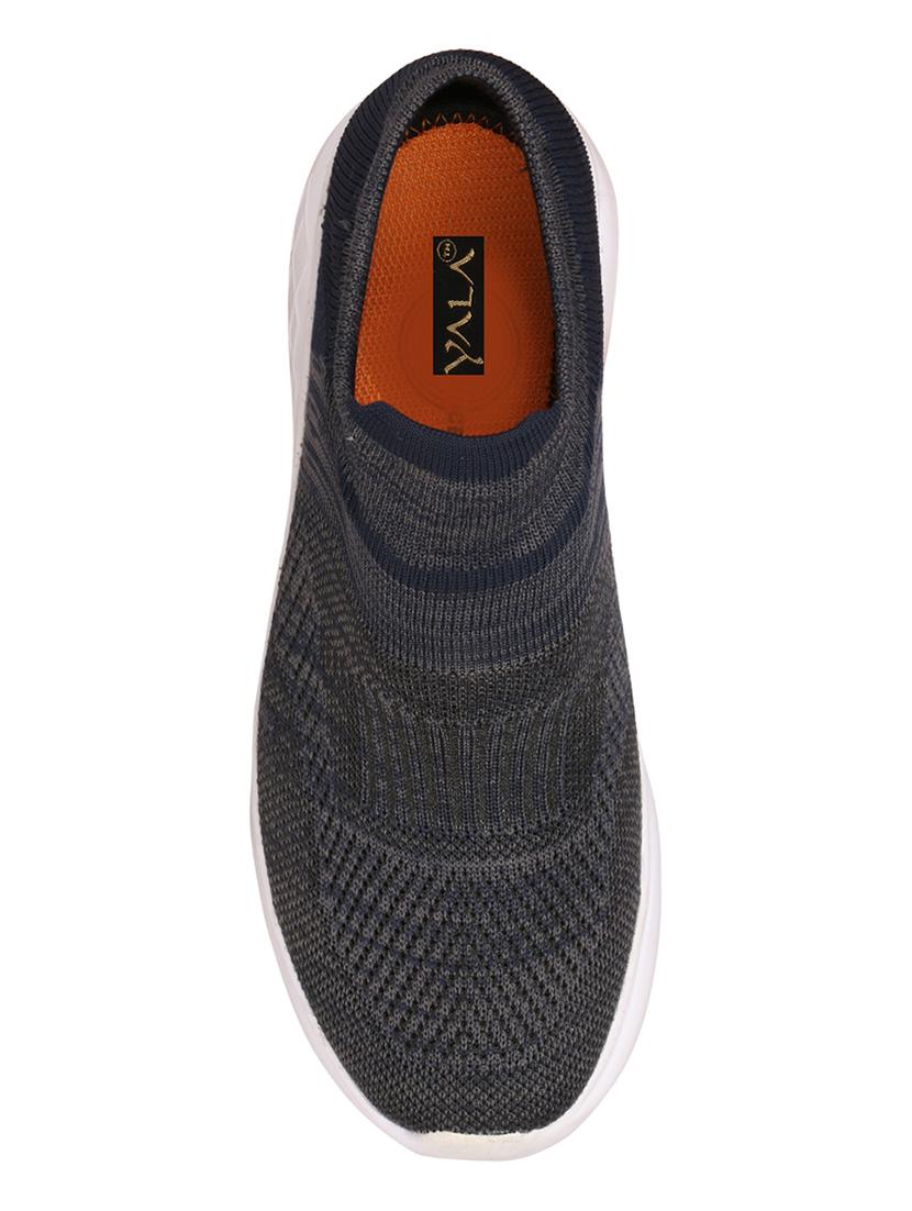 navy blue slip on sport shoes - 16963029 - Zoom Image - 4