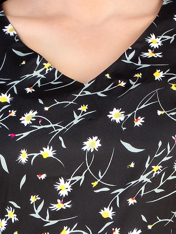 v-neck floral a-line dress - 16963731 - Zoom Image - 5