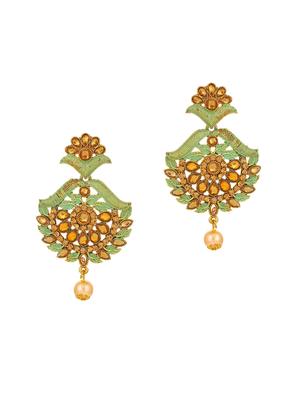 gold brass chandballi earring maangtikka - 16964963 - Standard Image - 3