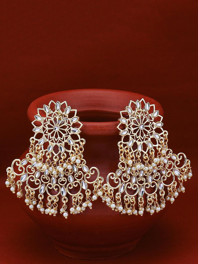 gold brass chandellier earring - 16965101 - Zoom Image - 3