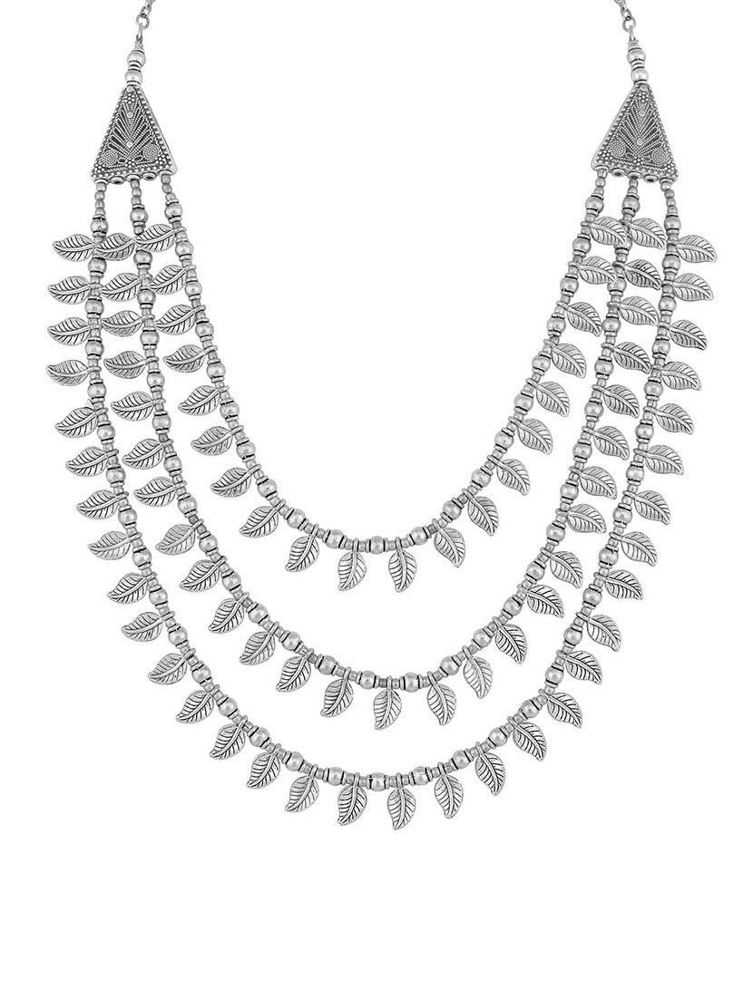 silver brass short necklace - 16966269 - Zoom Image - 1