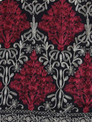 black wool stole - 16966579 - Standard Image - 4