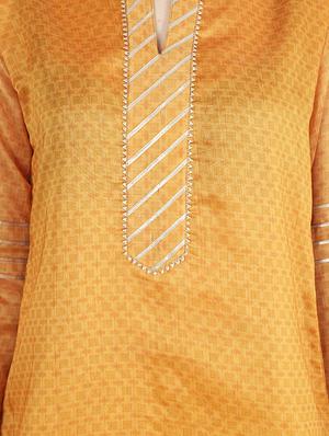 geometric chanderi straight kurta - 16966917 - Standard Image - 4