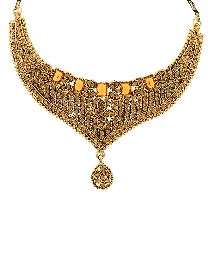 gold brass set & drop earrings - 16967598 - Zoom Image - 2