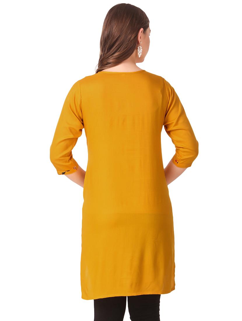 floral straight kurta - 16970661 - Zoom Image - 2