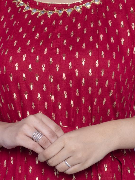 gold print flared kurta - 16977300 - Zoom Image - 4