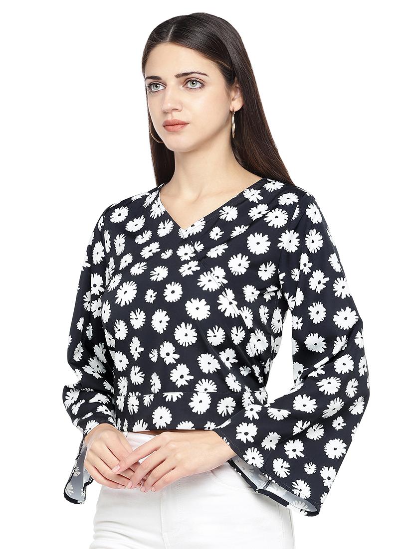 bell sleeves floral top - 16979088 - Zoom Image - 2