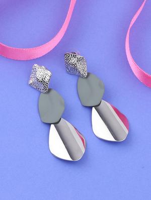 multi colored metal drop earring - 16979420 - Standard Image - 2