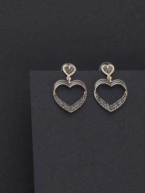 black metal studs earring - 16979440 - Standard Image - 3