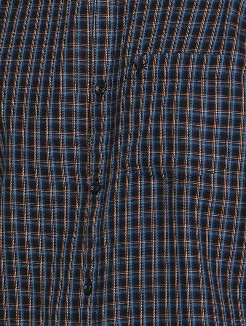 black checkered casual shirt - 16980174 - Zoom Image - 4