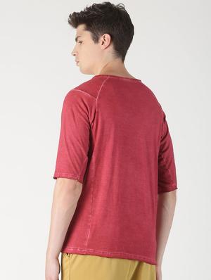 red solid raglan t-shirt - 16983395 - Standard Image - 3