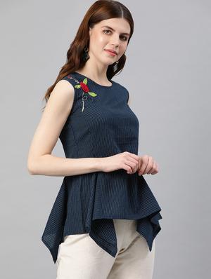 rose embroidered patch asymmetric top - 16983785 - Standard Image - 2