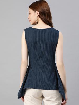 rose embroidered patch asymmetric top - 16983785 - Standard Image - 3