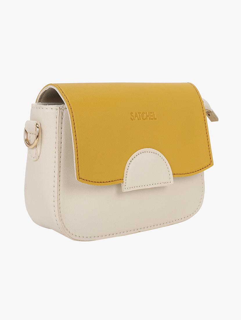 white leatherette (pu) regular sling bag - 16984026 - Zoom Image - 4