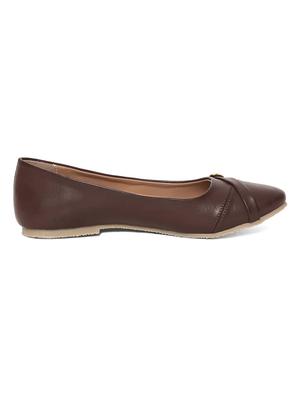 brown pu jutis - 16984971 - Standard Image - 2