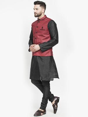 black silk blend kurta pyjama set with maroon solid nehru jacket - 16985914 - Standard Image - 2