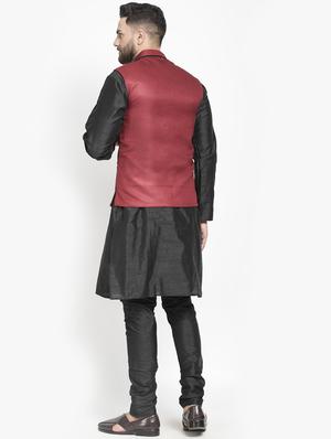 black silk blend kurta pyjama set with maroon solid nehru jacket - 16985914 - Standard Image - 3