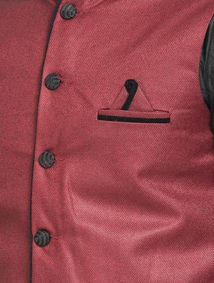 black silk blend kurta pyjama set with maroon solid nehru jacket - 16985914 - Standard Image - 4