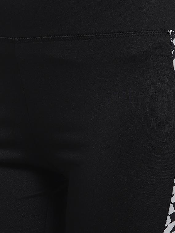 side tape high rise jegging - 16987097 - Zoom Image - 5