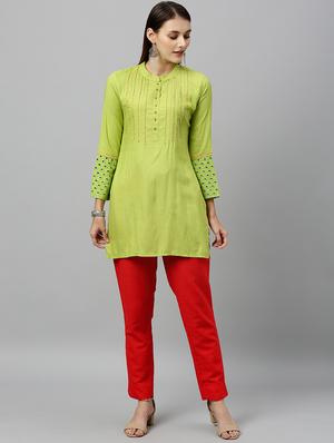 pintucks straight kurti - 16987264 - Standard Image - 4