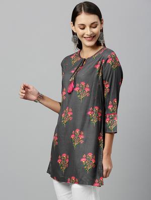block print straight kurti - 16987269 - Standard Image - 2
