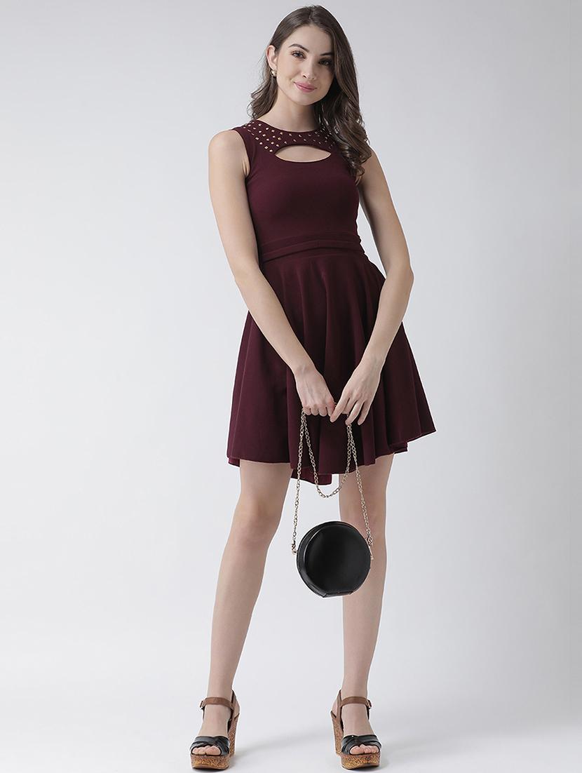 cut out detail flared dress - 16995780 - Zoom Image - 4