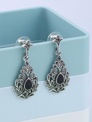 black metal drop earring - 16996163 - Standard Image - 2