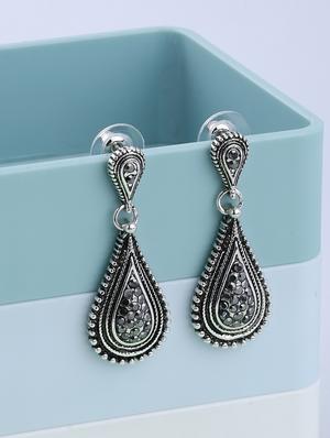 silver metal drop earring - 16996171 - Standard Image - 2
