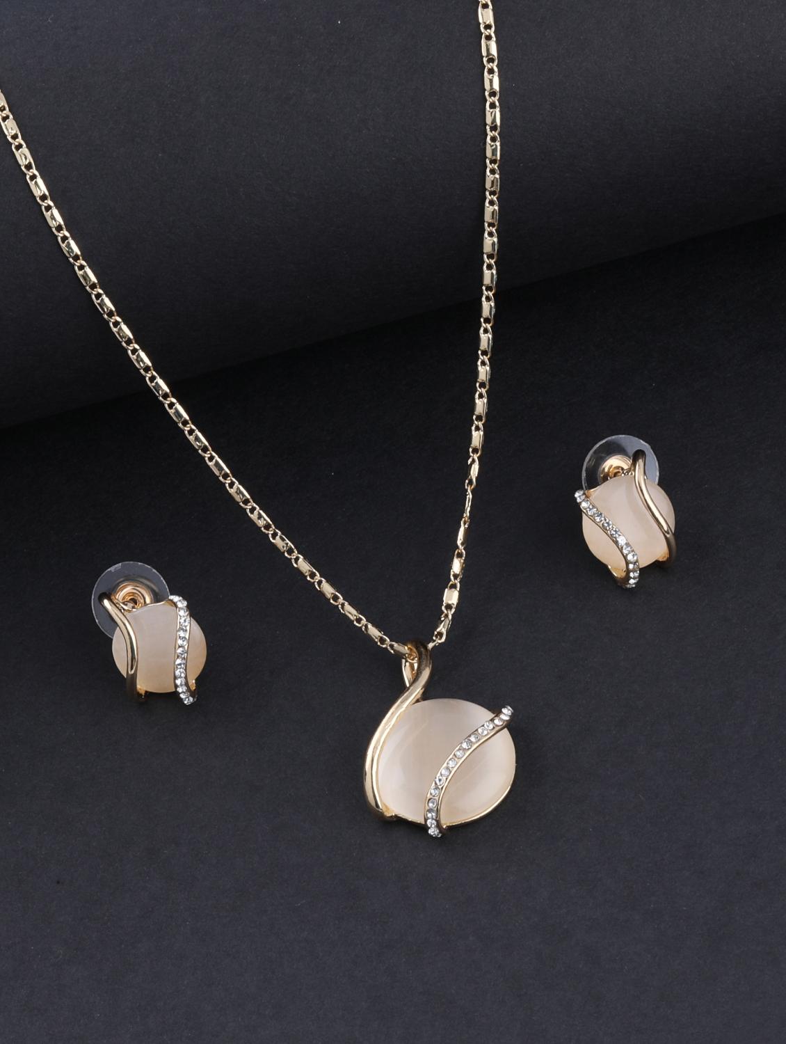gold metal pendant - 17006374 - Zoom Image - 4