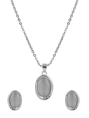 silver metal pendant - 17006381 - Standard Image - 2