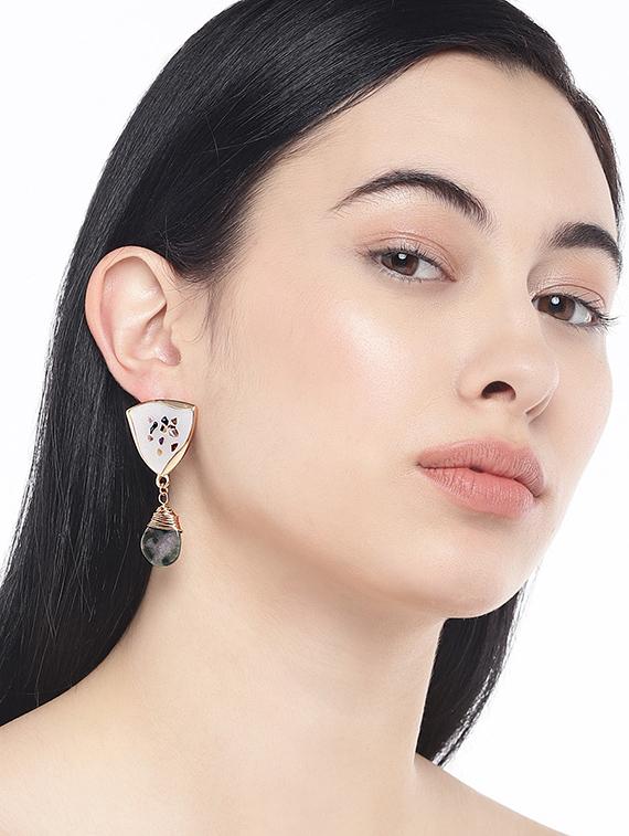 blue metal drop earring - 17006731 - Zoom Image - 4
