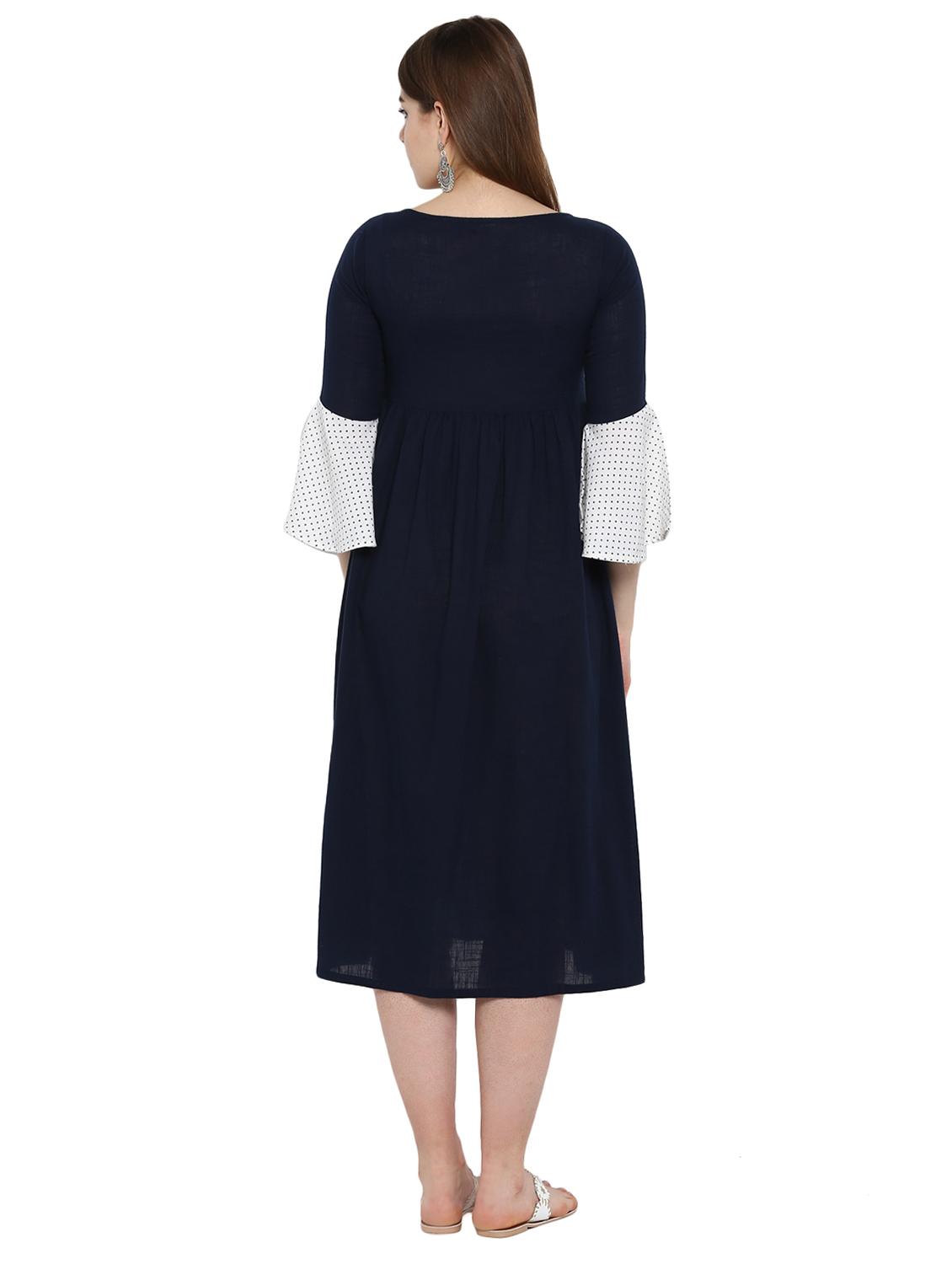 color block bell sleeved flared dress - 17006746 - Zoom Image - 3