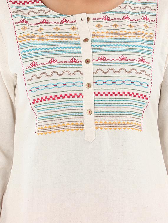 embroidered detail a line top - 17012078 - Zoom Image - 4